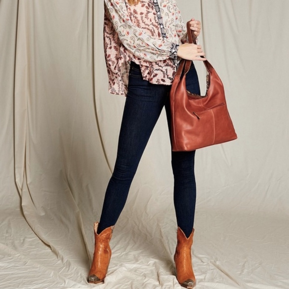 NWT Free People We The Free Montana Skinny Jeans in Dark Rinse - Picture 2 of 10